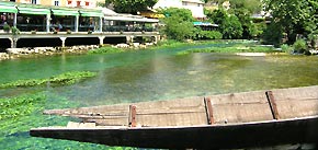 river fontaine de vaucluse